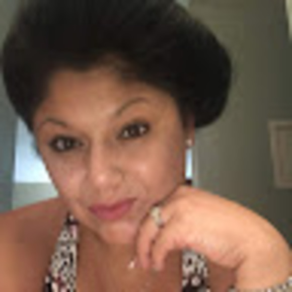 Meet your Posher, Kandy - Picture 1 of 1